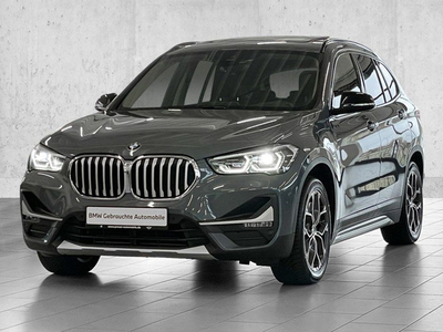 BMW X1 xDrive25e xLine ** LED, NAVI+, PANORAMA, LEDER, DRIV. ASS+, 18-inch LMV, HUD, ACC ** 24 mnd BMW PREMIUM GARANTIE ** ** ** INFORMEER OOK NAAR ONZE AANTREKKELIJKE FINANCIAL-LEASE TARIEVEN **