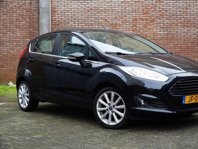 Ford Fiesta 1.0 EcoBoost 100PK Titanium, Climat-en Cruise control, PDC V+A, veel opties, Ned. Auto