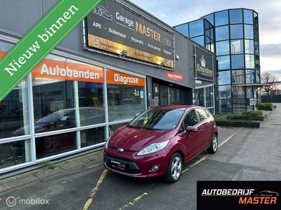 Ford Fiesta 1.25 Titanium I Airco I Stoelverwarming I Boekje