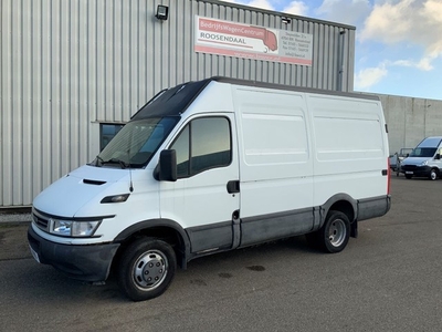 Iveco Daily 40C35 2998 CC L2 H2 Dub Lucht Trekhaak 3500 kg