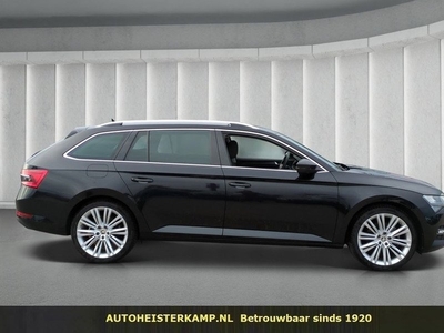 Škoda Superb Combi 2.0 TDI Style 150 PK DSG ACC LED Standkachel EL. Stoelen Camera 19 Inch