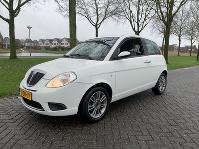 Lancia Ypsilon 1.2 Argento