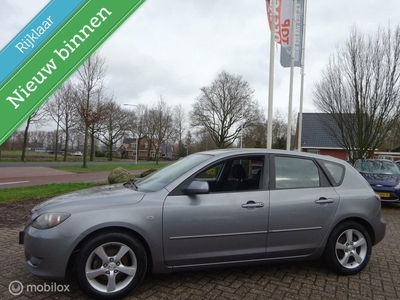 Mazda 3 Sport 1.6 Touring Sportline 5DRS,