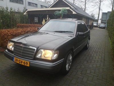 Mercedes-Benz E-klasse 200 Elegance