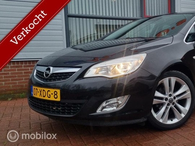 Opel Astra 1.4 Turbo Cosmo PDC/Trekhaak