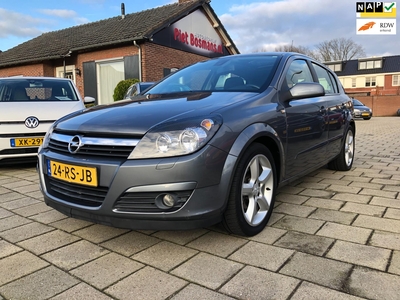 OPEL ASTRA 1.8 Elegance