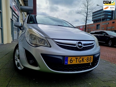 Opel Corsa 1.2-16V Cosmo 5drs Airco Nw Apk *Schade*