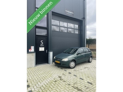 Opel Corsa 1.2-16V Enjoy. AIRCO - TREKHAAK - APK