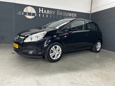 OPEL CORSA 1.4-16V, nette auto, airco,5drs., winter/zomerbanden