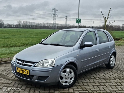 Opel Corsa 1.4-16V Sport Easytronic APK 09-2024!