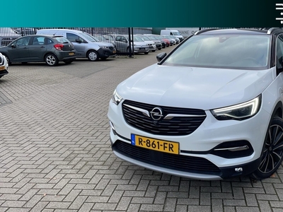 OPEL GRANDLAND X 1.6 Turbo Hybrid4 Business Executive