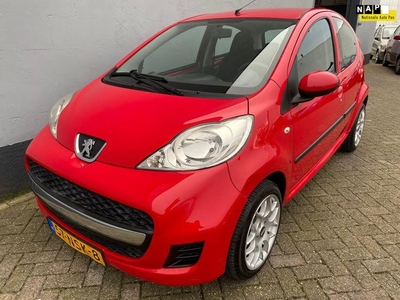 Peugeot 107 1.0-12V XS 5-Deurs - Let Op Benzinelucht In