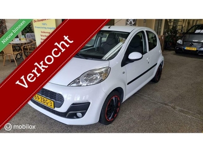 Peugeot 107 1.0 Blue Lease Navigatie Airco 5 Drs