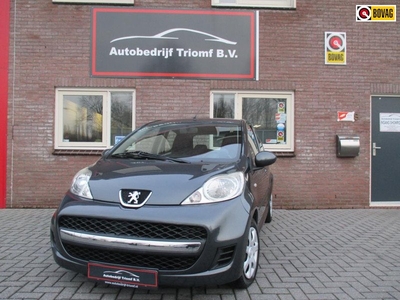 Peugeot 107 - toyota aygo - citroen c1