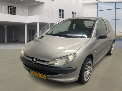 Peugeot 206 1.1 XR