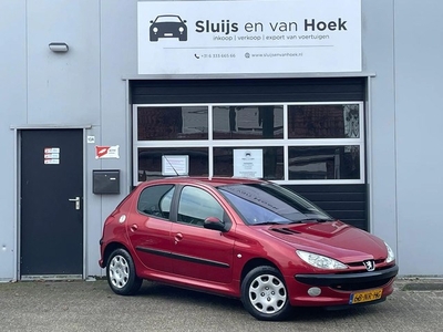 Peugeot 206 1.4-16V Gentry Premium 1e EIGENAAR CLIMATE