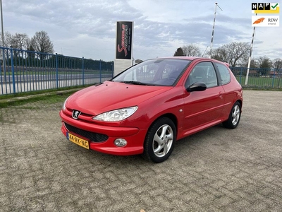 Peugeot 206 2.0-16V RC 177 pk NL auto