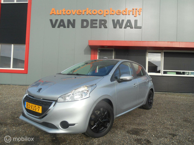 Peugeot 208 1.4 VTi Active/CLIMATECONTROL/CRUISECONTROL/TREKHAAK