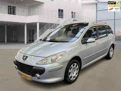 Peugeot 307 SW 1.6-16V/7PERS/AIRCO/PANO/TREKHAAK/