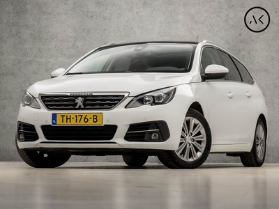 Peugeot 308 SW 1.2 PureTech Sport Automaat (PANORAMADAK, APPLE CARPLAY, NAVIGATIE, 360 CAMERA, MASSAGE, STOELVERWARMING, LEDEREN SPORTSTOELEN, GETINT GLAS, LANE ASSIST, DAB+, NIEUWSTAAT)