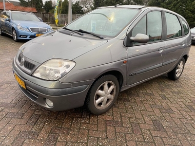 Renault Scenic 1.6-16V RXE