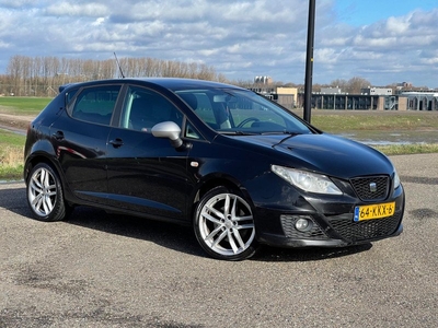 Seat Ibiza 1.2 Club FR Automaat/Xenon/Flippers/Cruise/New Apk/Nap/Boekjes