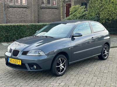 Seat Ibiza 1.4-16V Trendstyle 2007 cruise control! led!