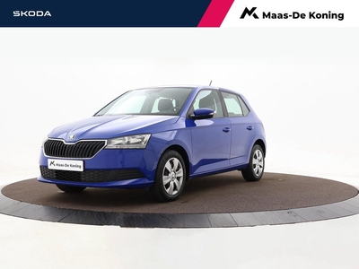 Skoda Fabia 1.0 TSI Active met Airco en Trekhaak