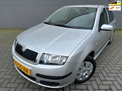 SKODA FABIA 1.4-16V Equipe*APK*NAP*AIRCO*CRUISE*ELKT-RAAM*TERKHAAK*C-D AFSTAND