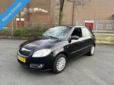 Skoda Fabia 1.4-16V Tour NETTE AUTO RIJD EN SCHAKELT TOP