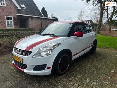 Suzuki Swift 1.2i! 5drs! Airco! Cruise! Slechts 69000km!