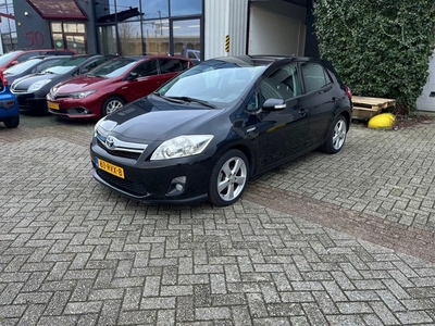 Toyota Auris 1.8 Full Hybrid Dynamic,1.Hand,Camera,Cruis