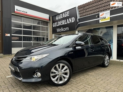 Toyota Auris Touring Sports 1.8 Hybrid Pano Xenon