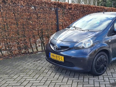 Toyota Aygo 1.0-12V 5-deurs Koopje !!!