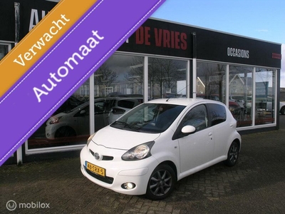 Toyota Aygo 1.0-12V Dynamic Navigator Airco/Velgen/Mistlampen/NAP