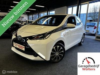 Toyota Aygo 1.0 VVT-i x Bluetooth elec.pakket airco nw apk