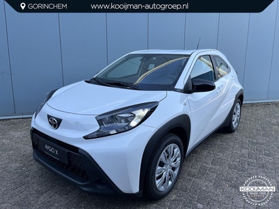 Toyota Aygo X 1.0 VVT-i MT play | NIEUW EN DIRECT UIT VOORRAAD LEVERBAAR | incl. lopende actie | Apple Carplay / Android Auto | Airco | Adaptive Cruise |