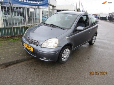 Toyota Yaris 1.3 VVT-i S-Line