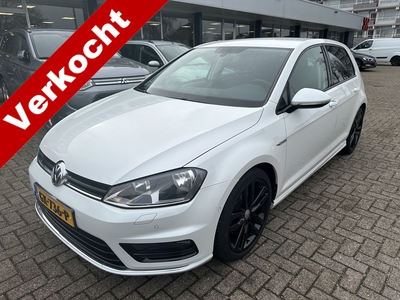 VOLKSWAGEN GOLF 1.2 TSI Easyline 17'lmv Parelmoerwit Pdc Cruise Klima