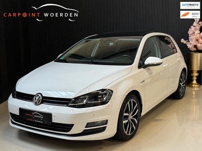 Volkswagen Golf 1.2 TSI Highline PANO CAMERA PARK