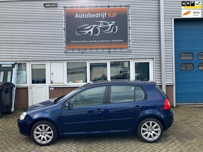 Volkswagen Golf 1.6 FSI Trendline Business Clima