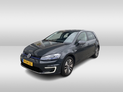 VOLKSWAGEN GOLF e-Golf E-DITION / INCL BTW/ PARK. SENSOREN/ ADAPT. CRUISE/ DIGITAL DASHBOARD/ APP CONNECT/ NAVI/ CLIMA/ 16