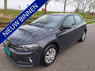 Volkswagen Polo 1.0 MPI Comfortline ** 67.823 KM ** Clima ** Bluetooth