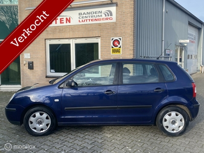 VOLKSWAGEN POLO 1.2-12V