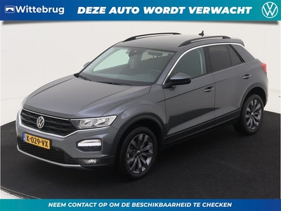 Volkswagen T-Roc 1.0 TSI 110 PK Style / Metallic / Donker Glas / Appconnect / PDC V+A / 17