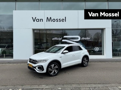 VOLKSWAGEN T-ROC 1.0 TSI R-Line 110PK | R-Line in/ex | Navigatie | App Connect | LED | 18 inch | Dodehoek sensoren | Parkeersensoren | Digitale Cockpit | Adaptive Cruise Control