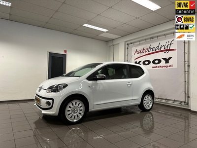 Volkswagen Up! 1.0 high up! White Edition * Leder / Navigatie / Stoelverwarming / NL Auto *