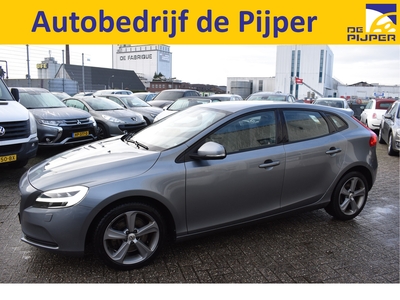 VOLVO V40 1.5 T3 Nordic+ | NL-Auto | Standkachel | Allseasons | Full LED | Trekhaak | Navi | Stoelverw | Cruise Contr | NAP