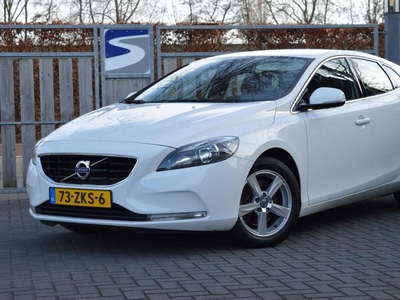 Volvo V40 1.6 T3 Momentum - Navi|Camera|Cruise|Keyless