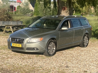 Volvo V70 2.5T Summum